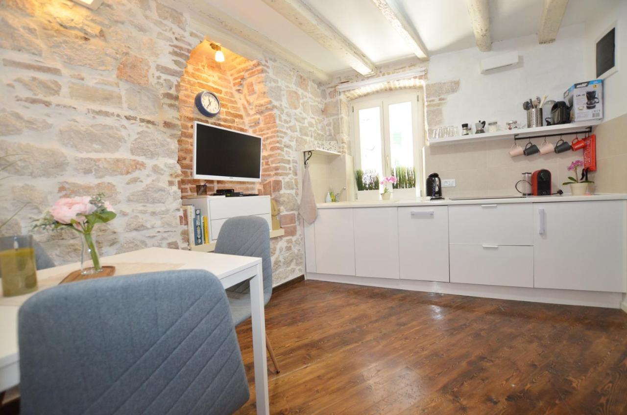 Pisinium Apartment Rovinj Exterior foto